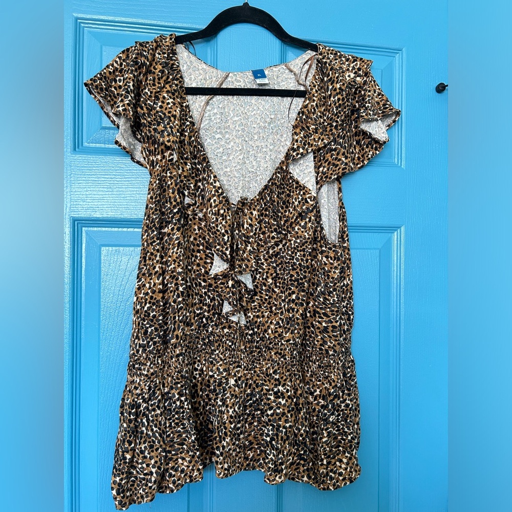 Leopard Print Short sleeved blouse
